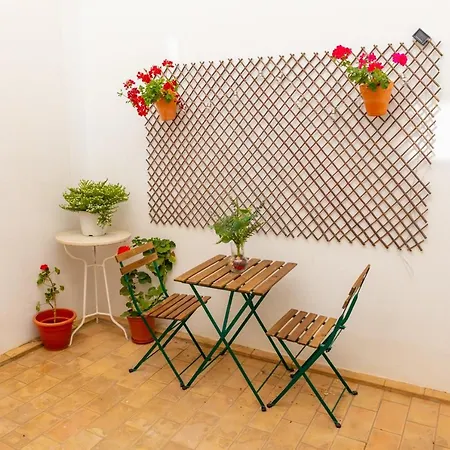 Casa Siroco - Patio Apartment *